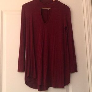 Mock neck with key hole